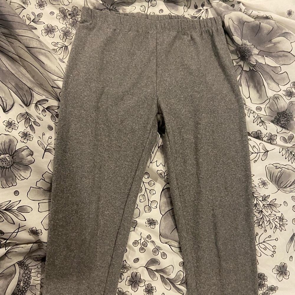 Grey leggings